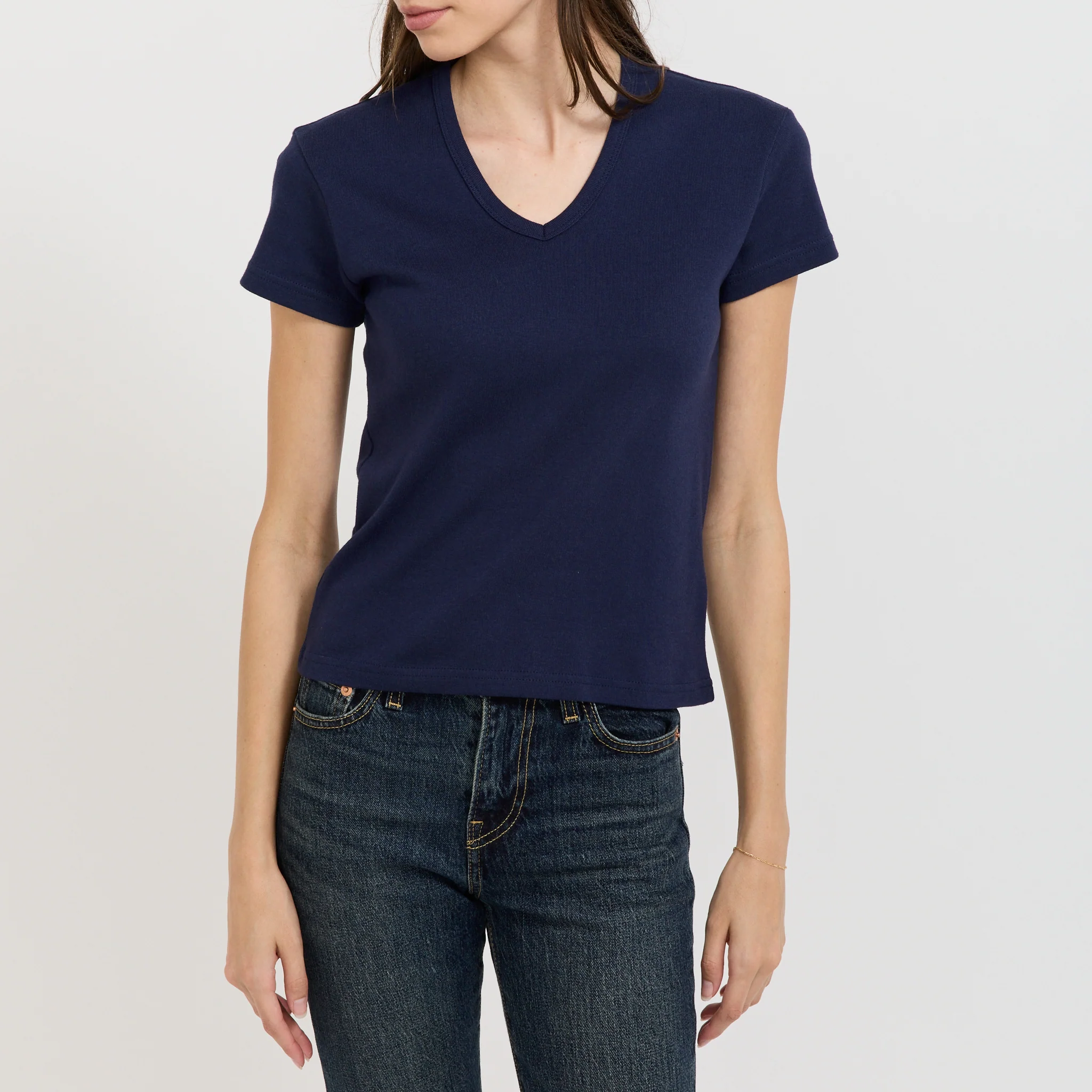 90s V-Neck T-Shirt Navy - Image 5