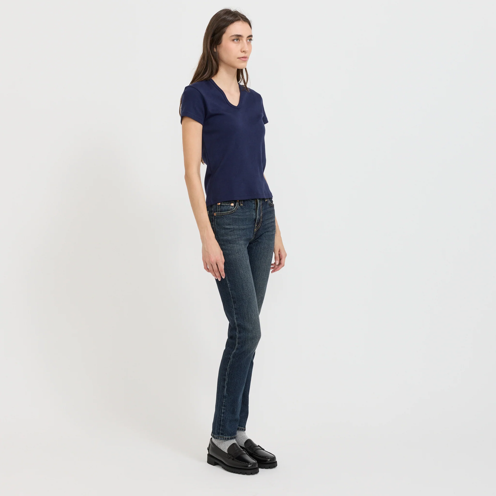 90s V-Neck T-Shirt Navy - Image 6