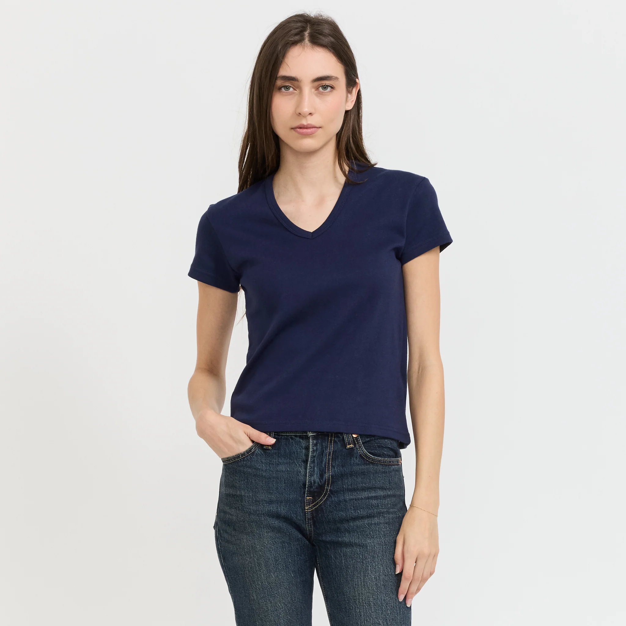 90s V-Neck T-Shirt Navy - Image 7