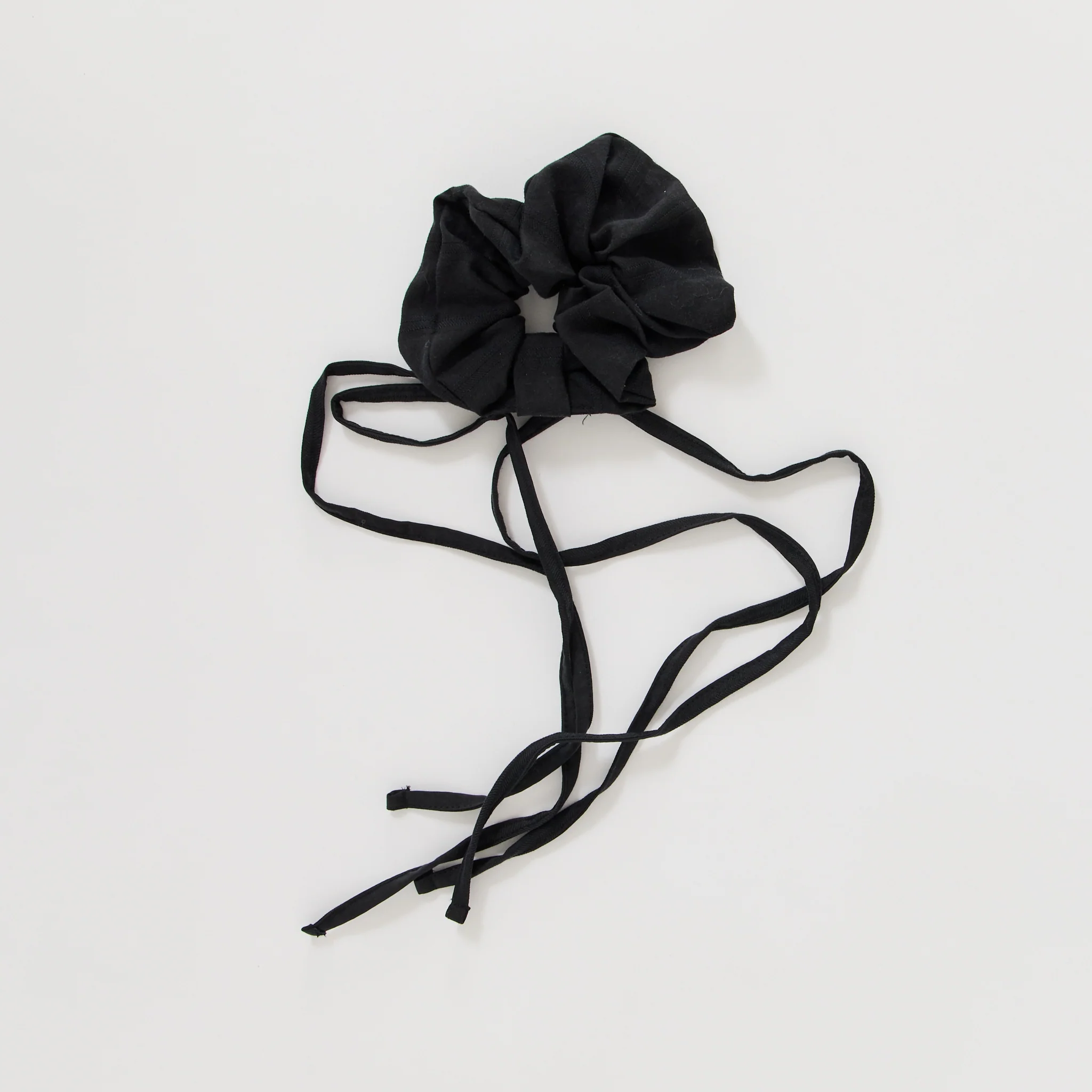 Ada Scrunchie Black