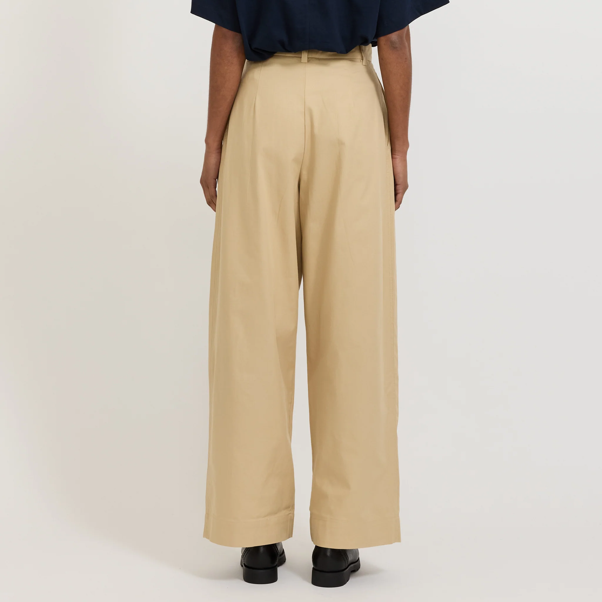 Arch Pant Dune - Image 4