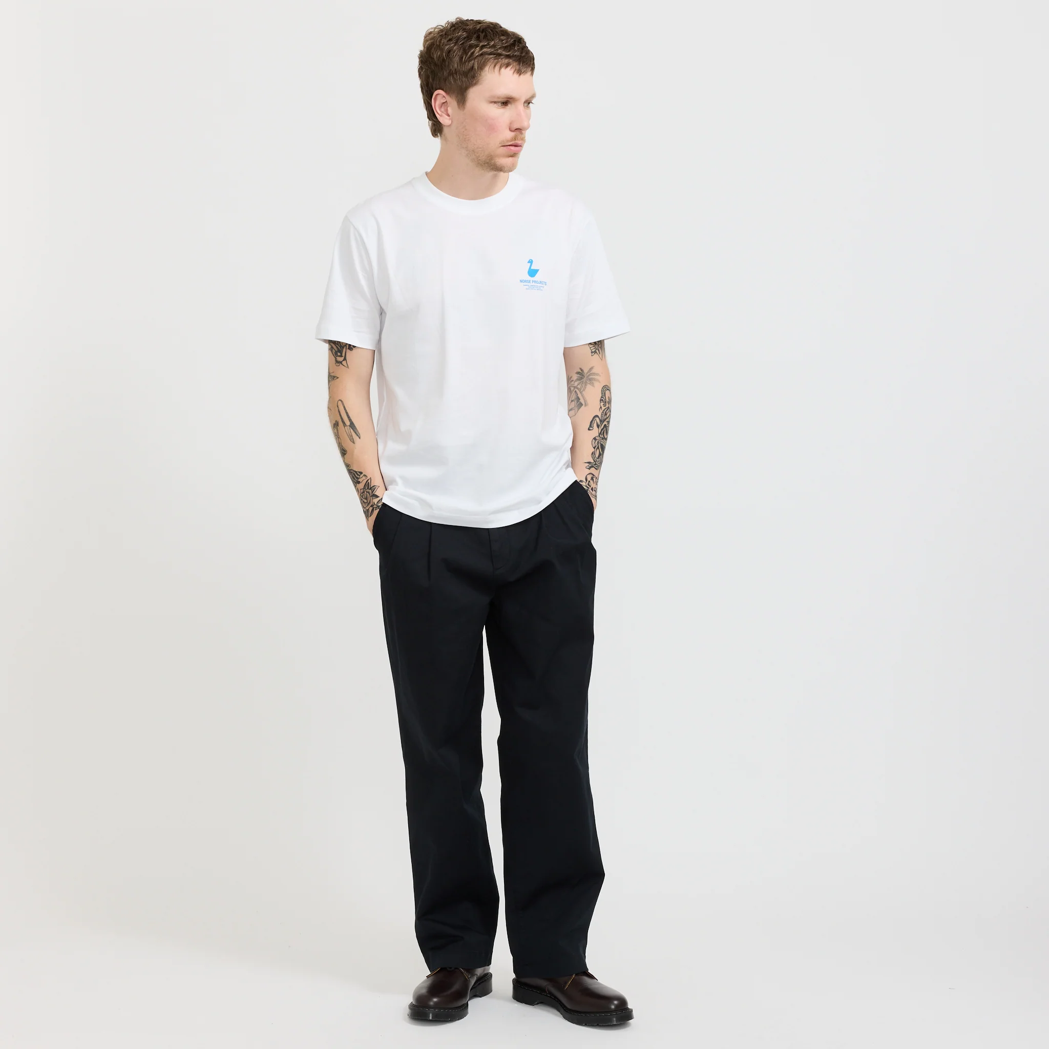 Benn Relaxed Twill Pleated Trouser Black - Image 6