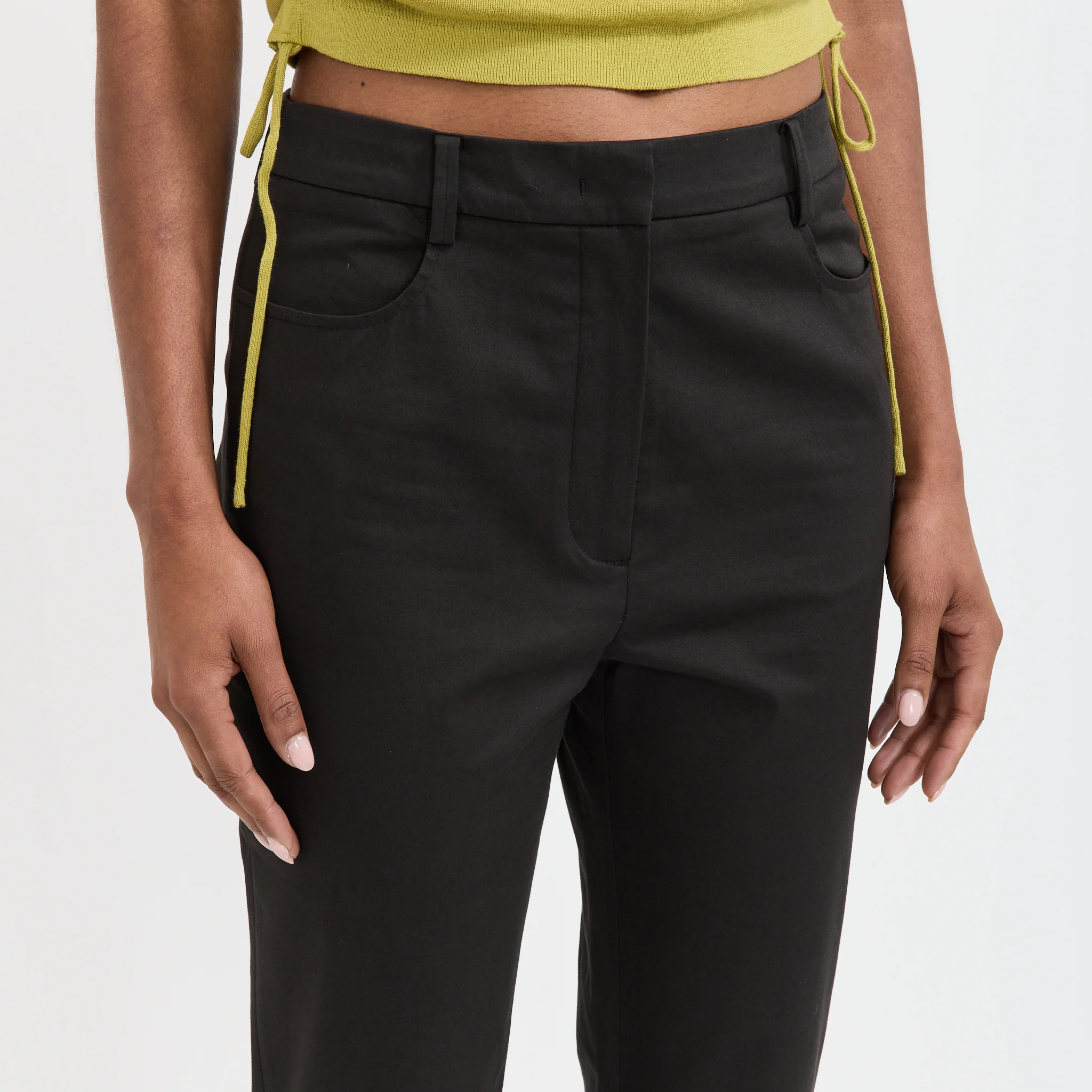 Capri Pants Black - Image 5