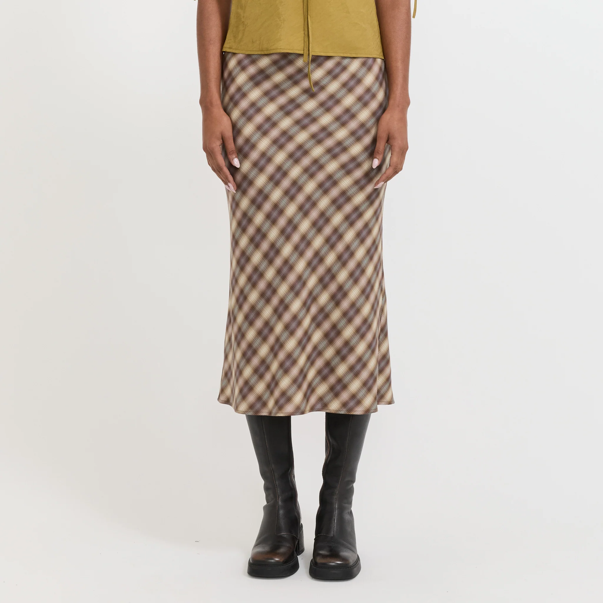 Enmesh Skirt Blur Check