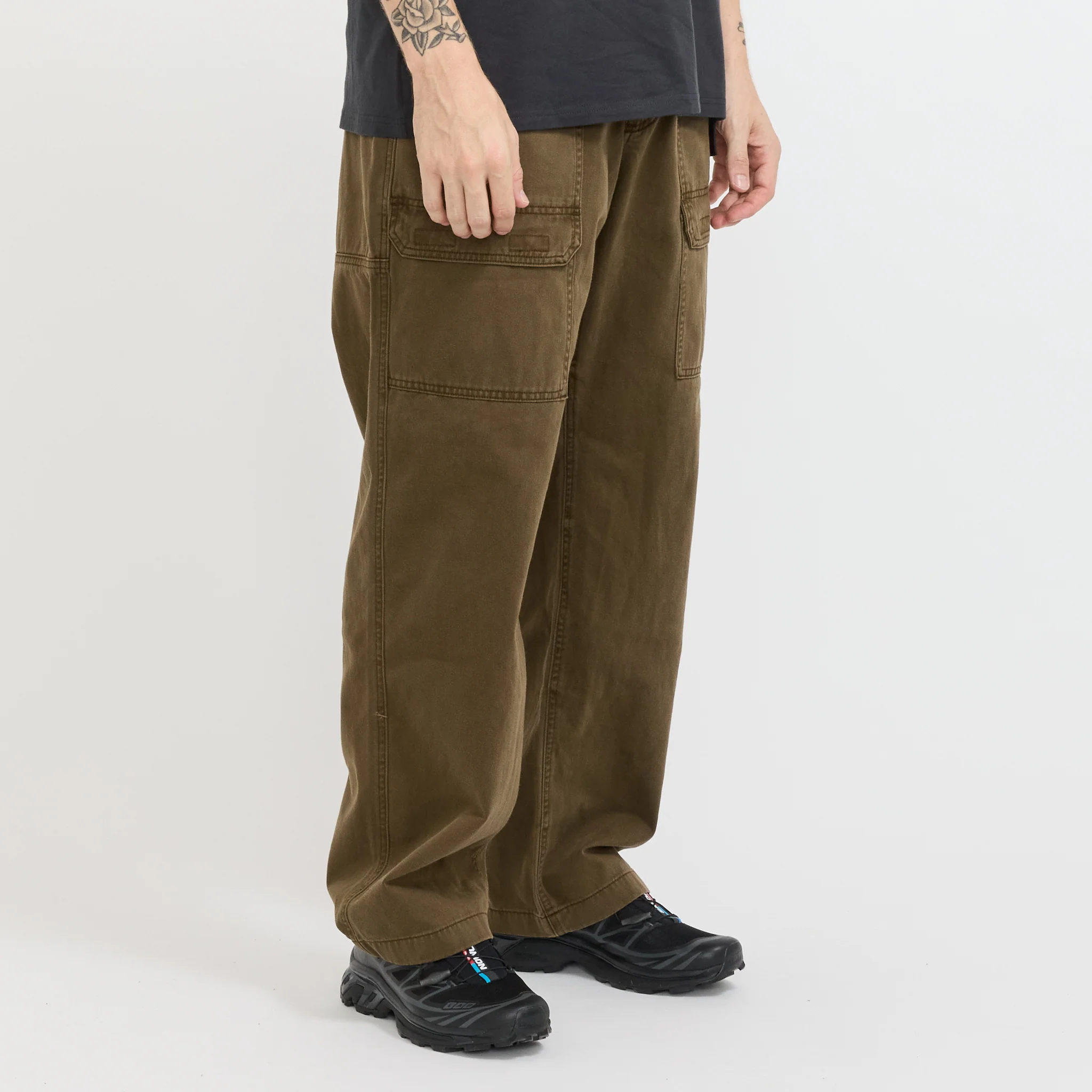 EQT Pant Bark Pigment - Image 3