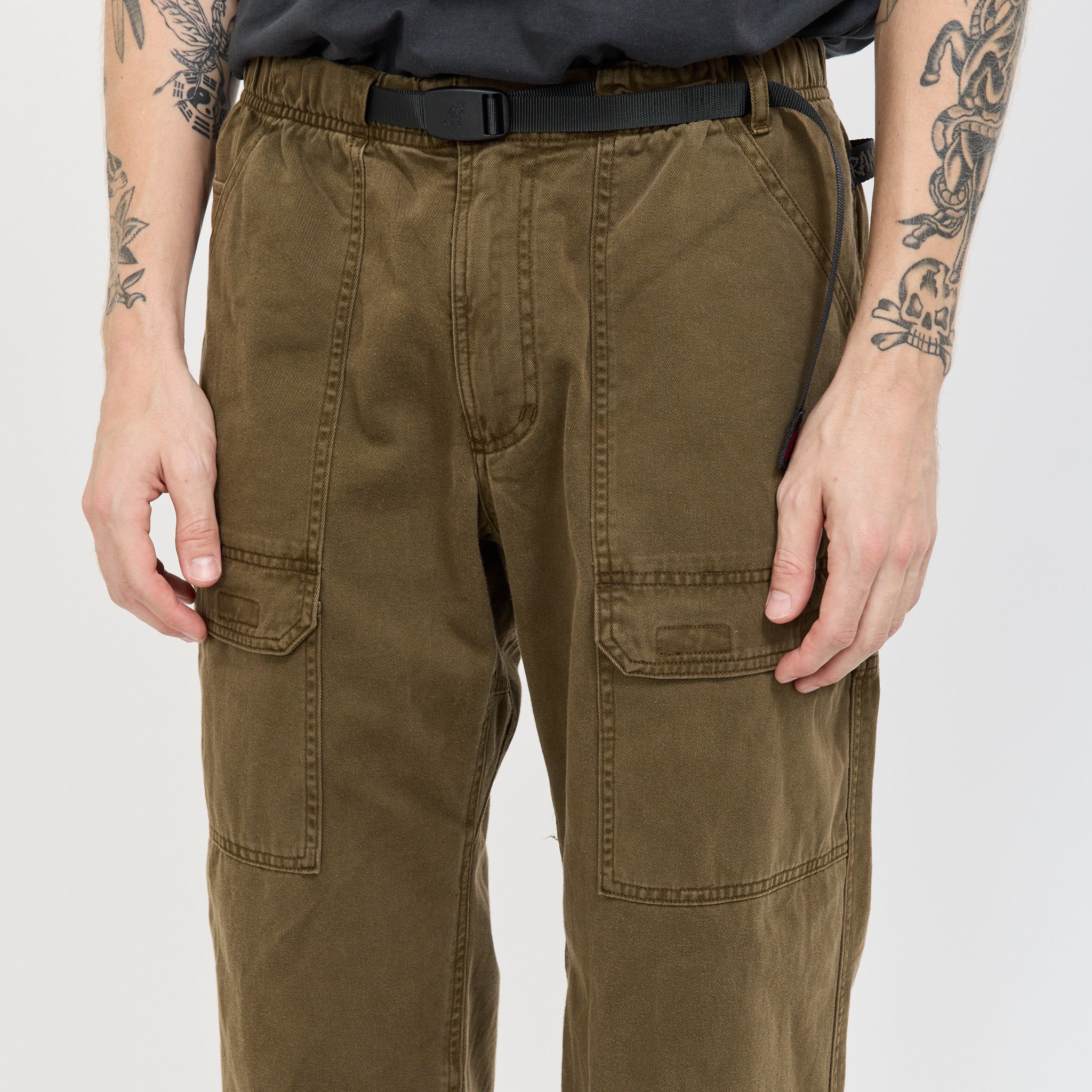 EQT Pant Bark Pigment - Image 5