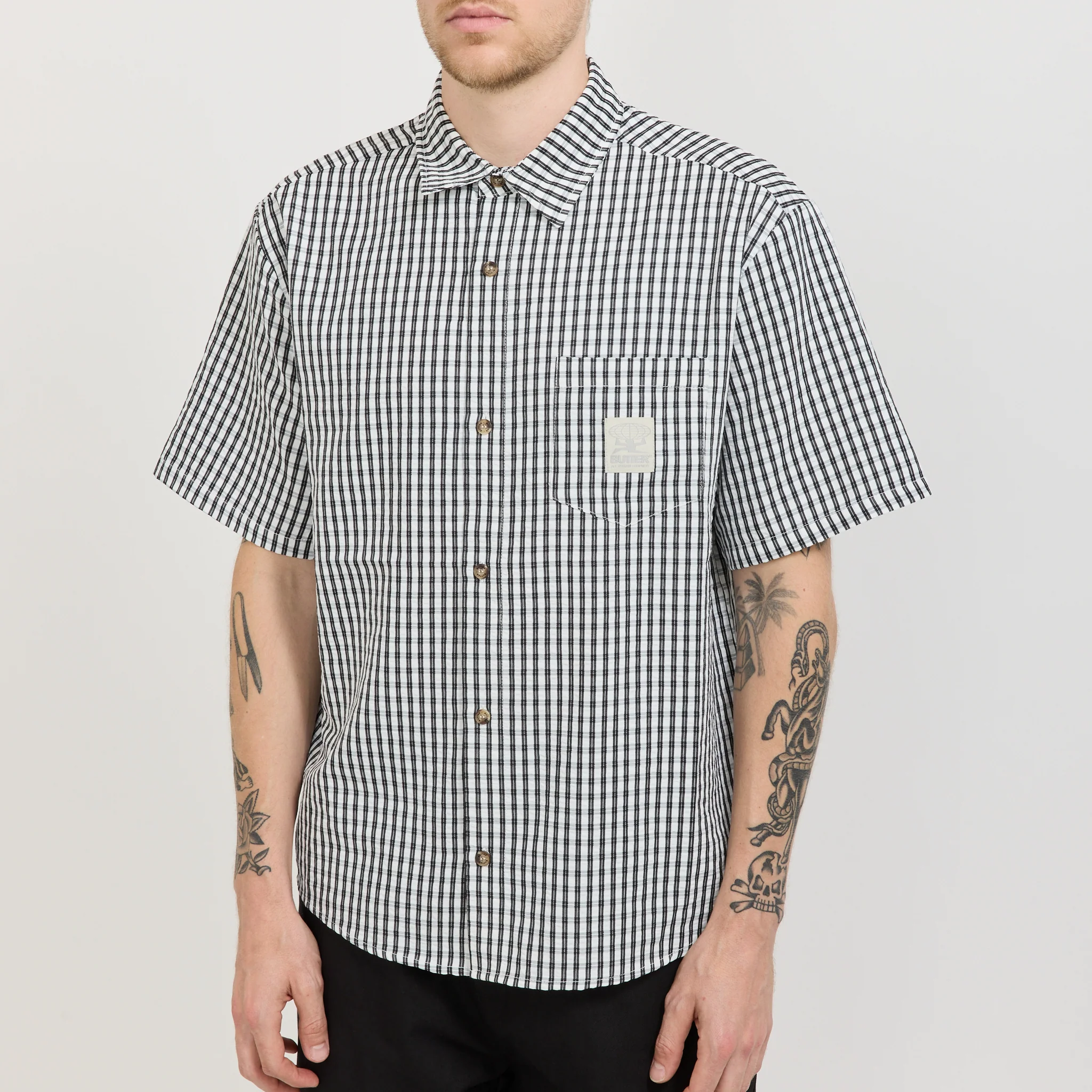 Equipment S/S Shirt Black - Image 5