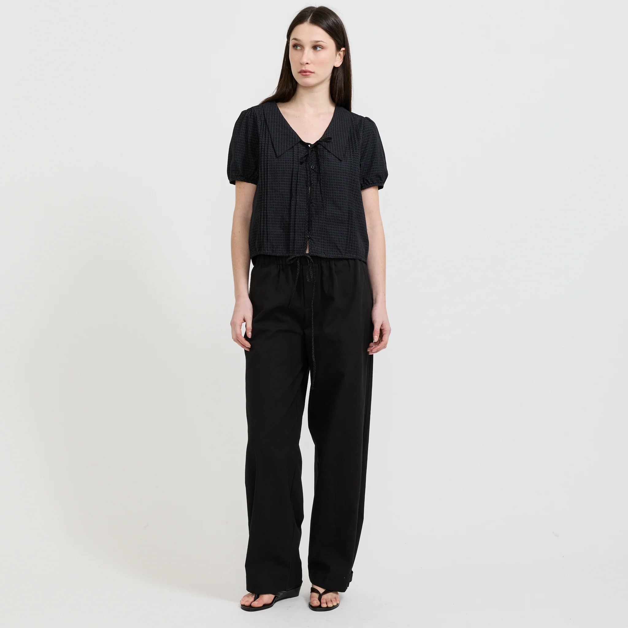 Fine Collar Top Mono Grid - Image 2