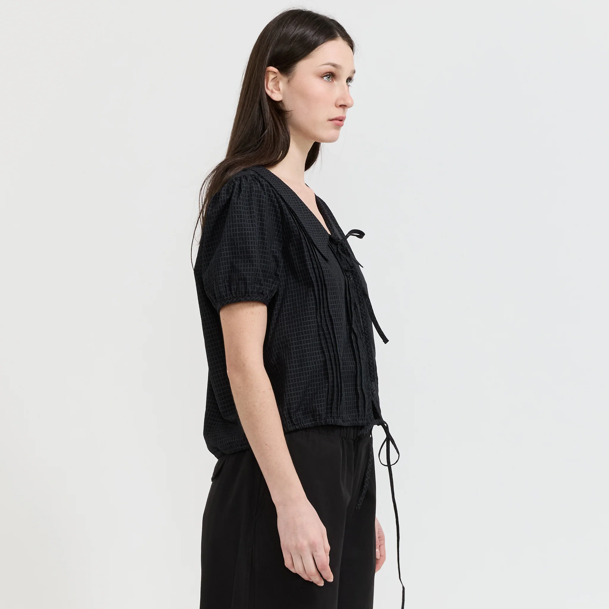 Fine Collar Top Mono Grid - Image 3