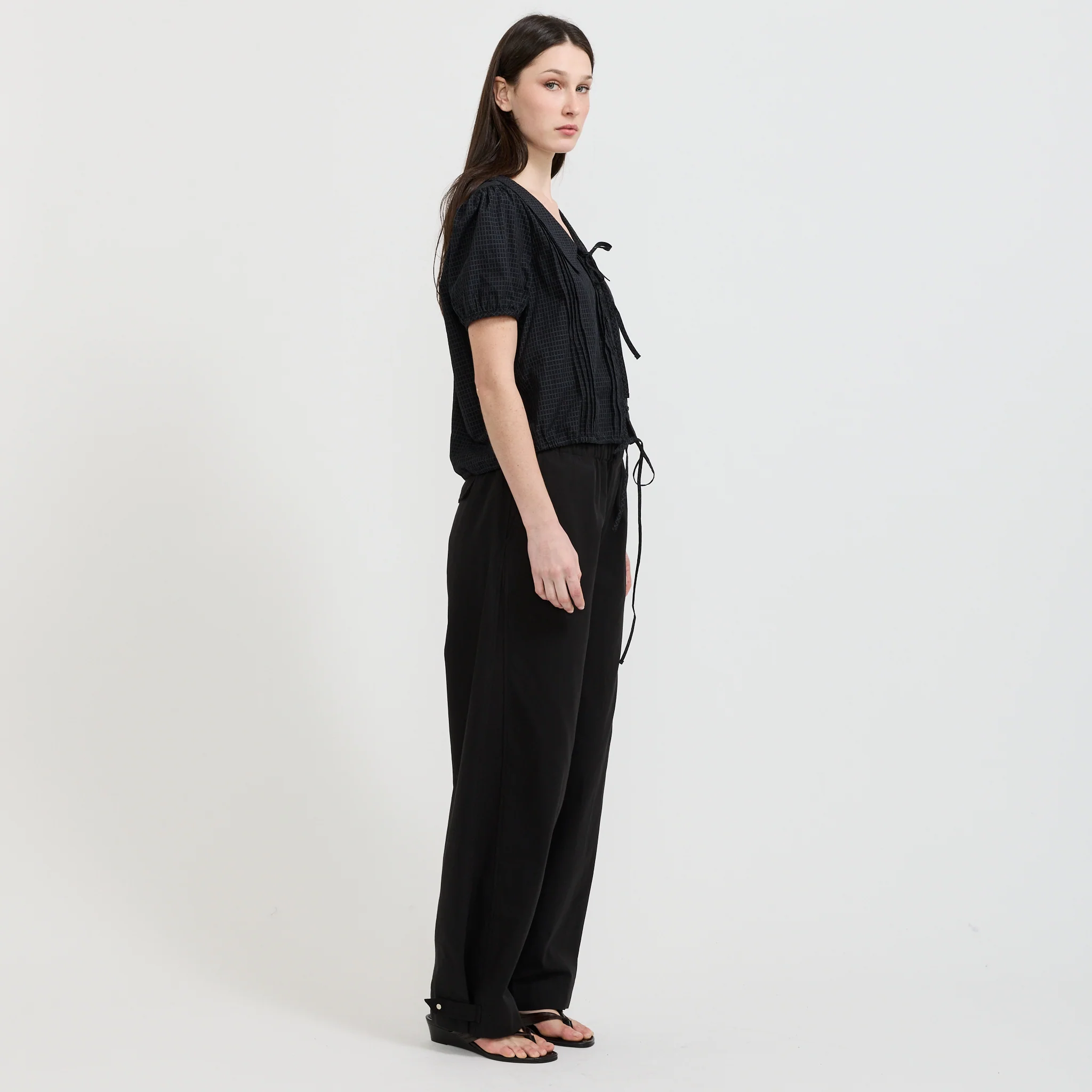 Fine Collar Top Mono Grid - Image 6