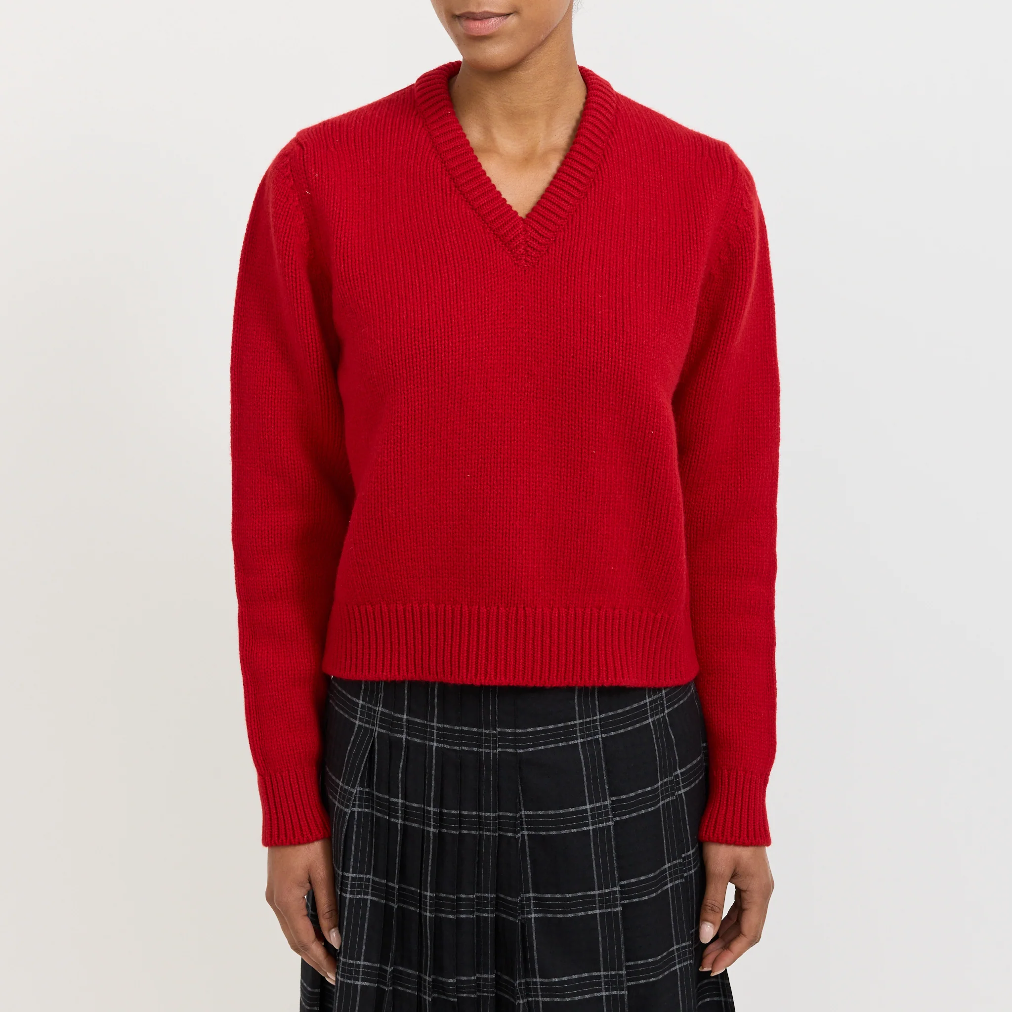 Glenn V-Neck Ruby Red - Image 4