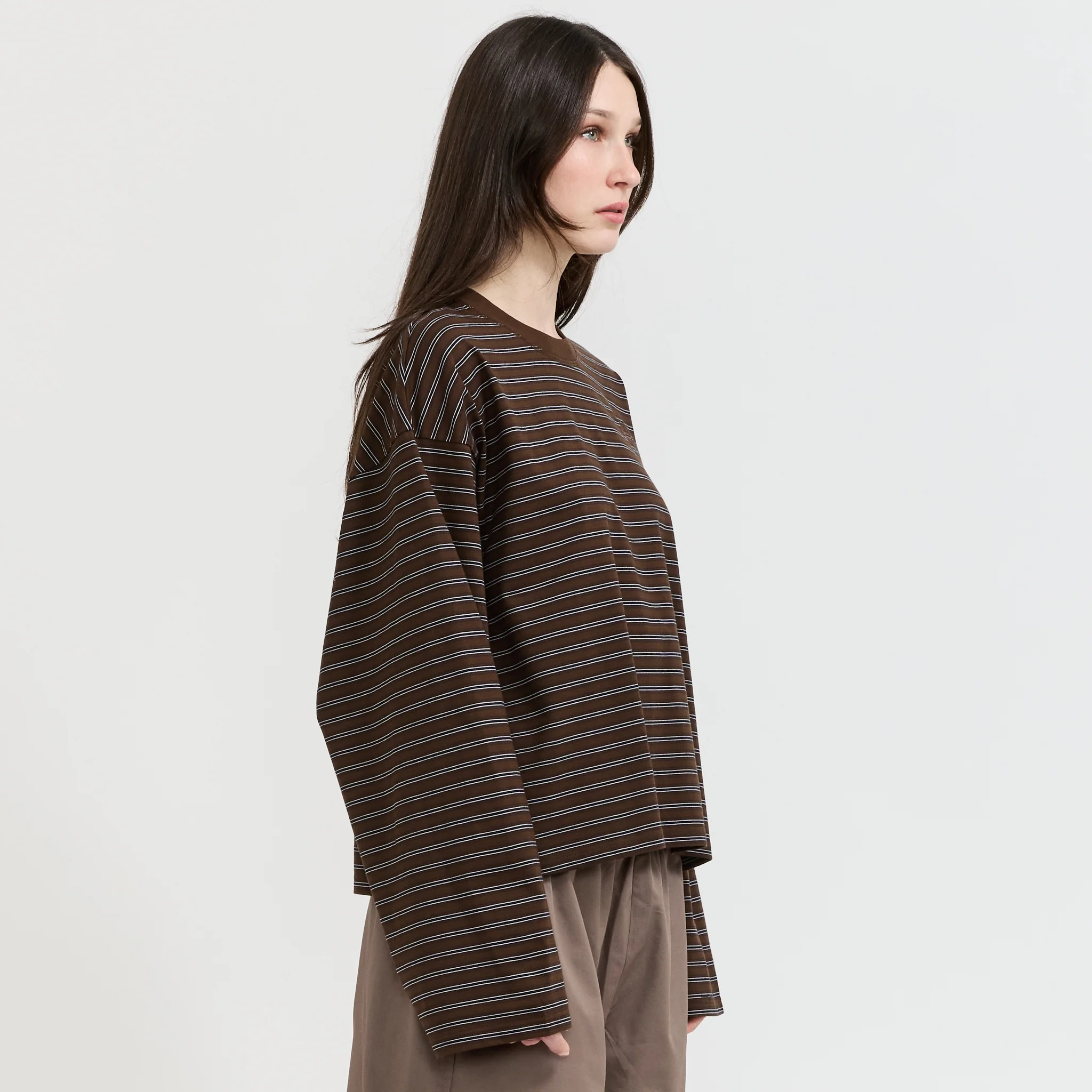 Hana Tee Brown - Image 3