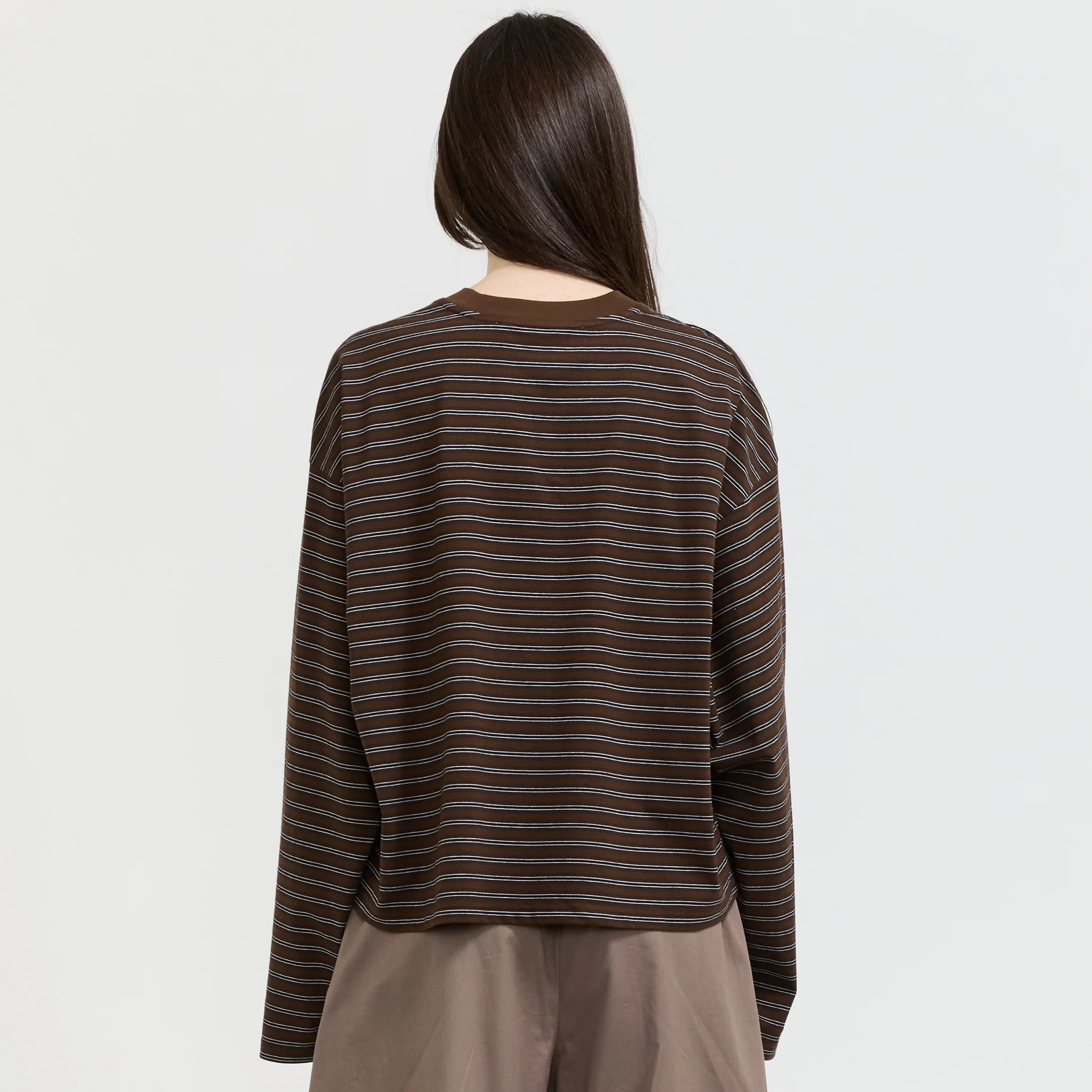 Hana Tee Brown - Image 4