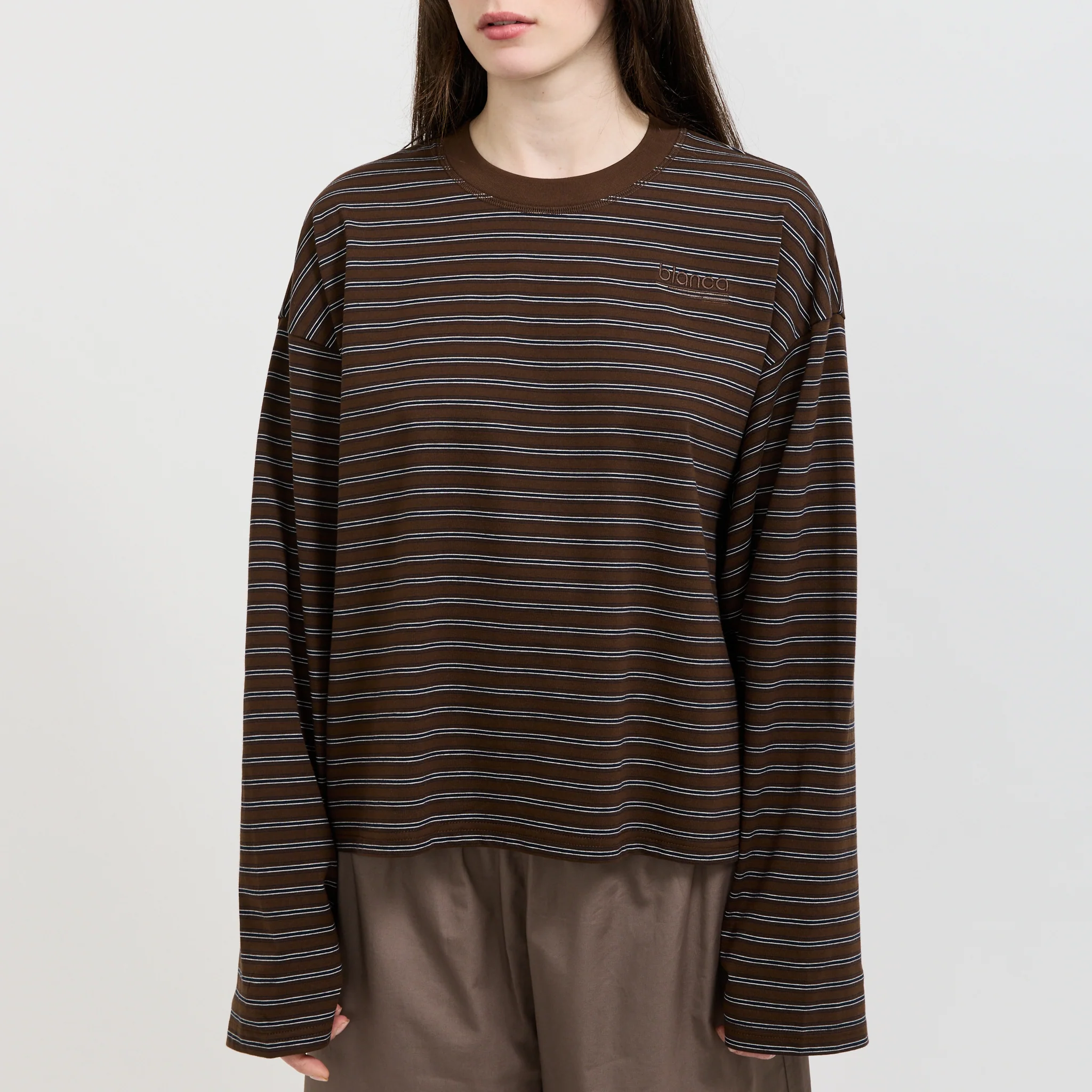 Hana Tee Brown - Image 5