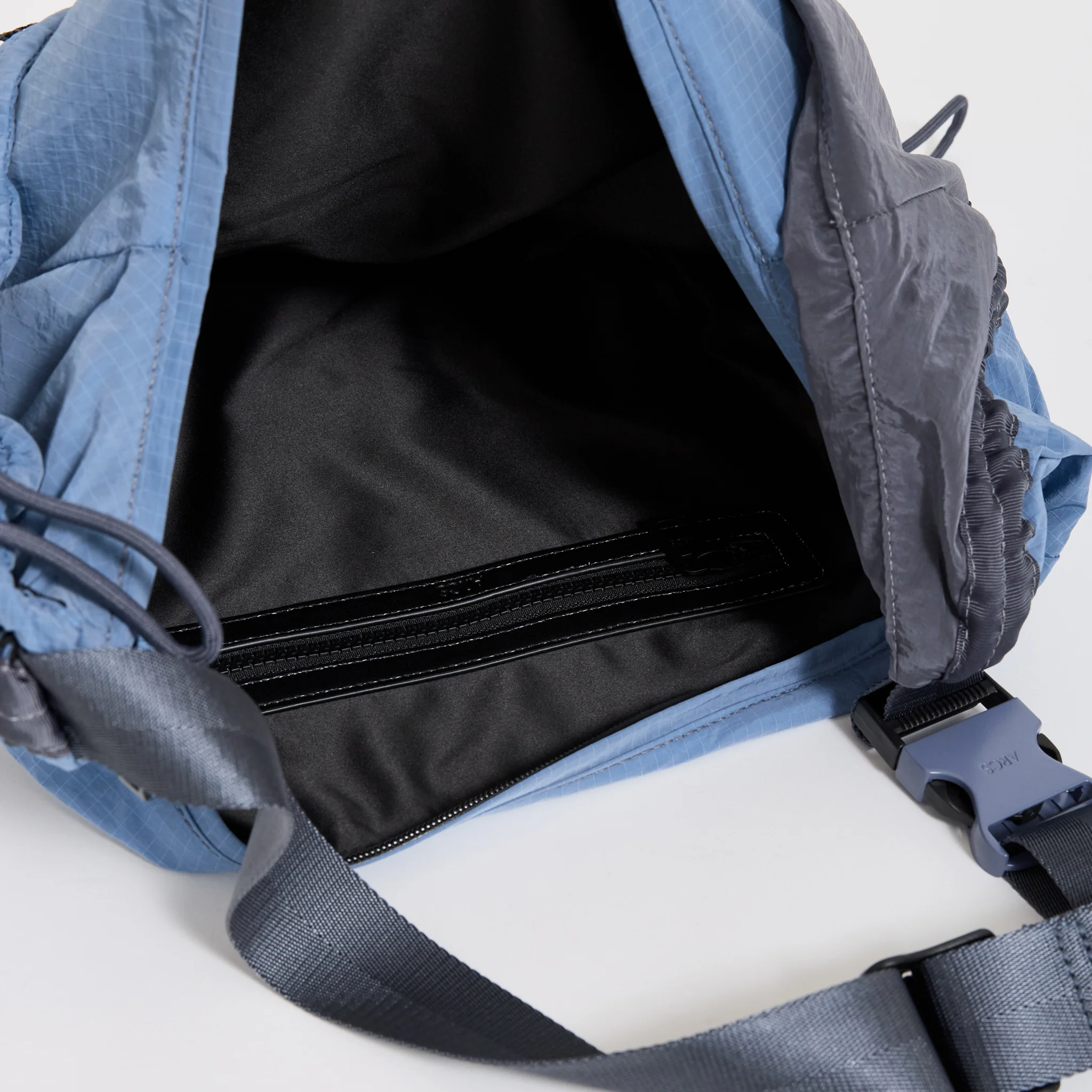 Hey Sling Bag Bluestone Criss-Cross - Image 4