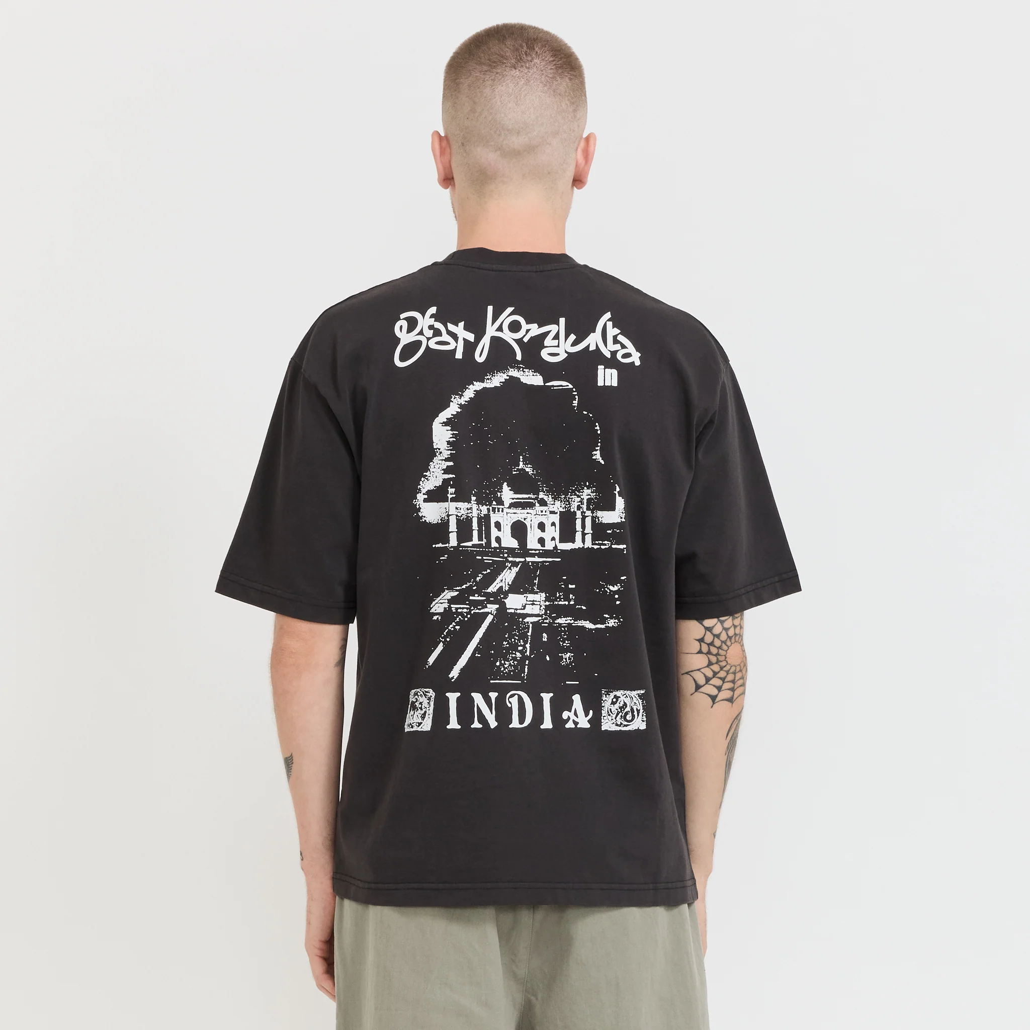 India Tee Washed Black - Image 5