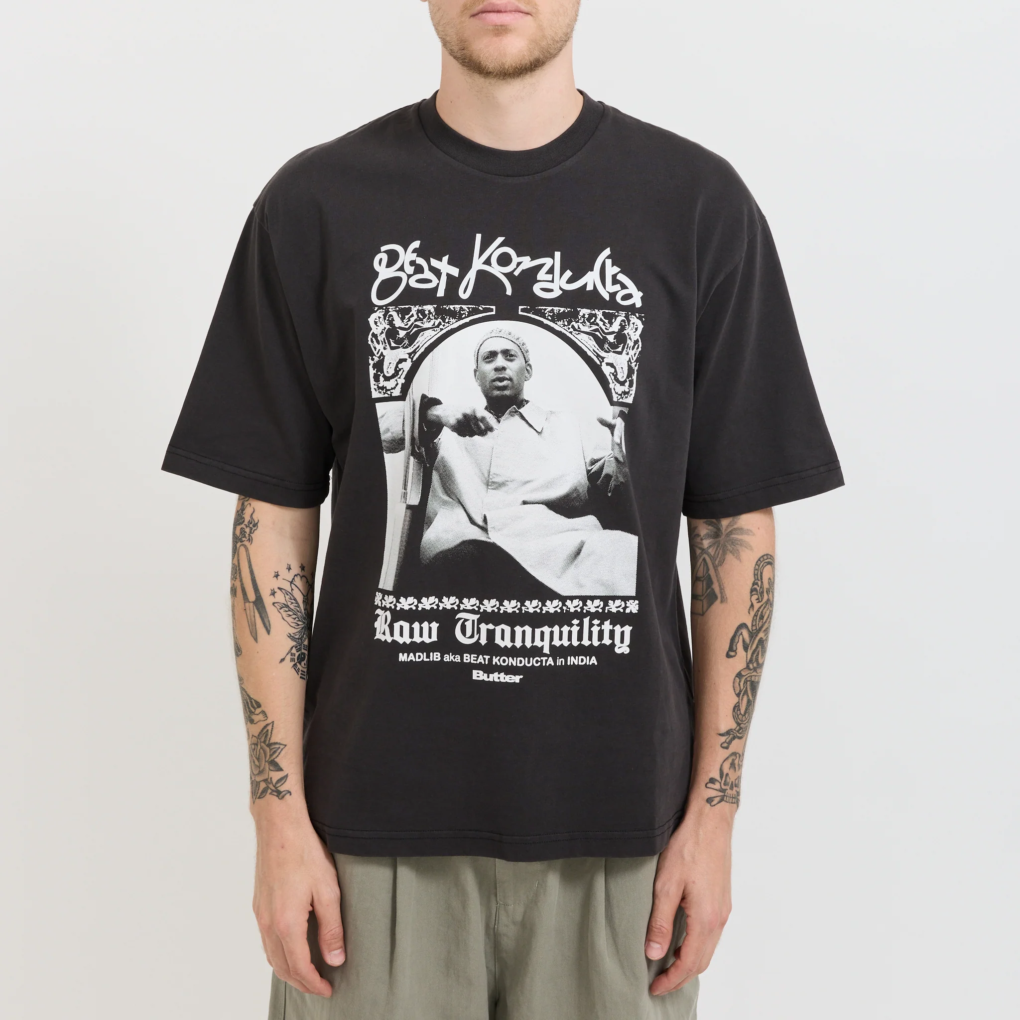 India Tee Washed Black - Image 6