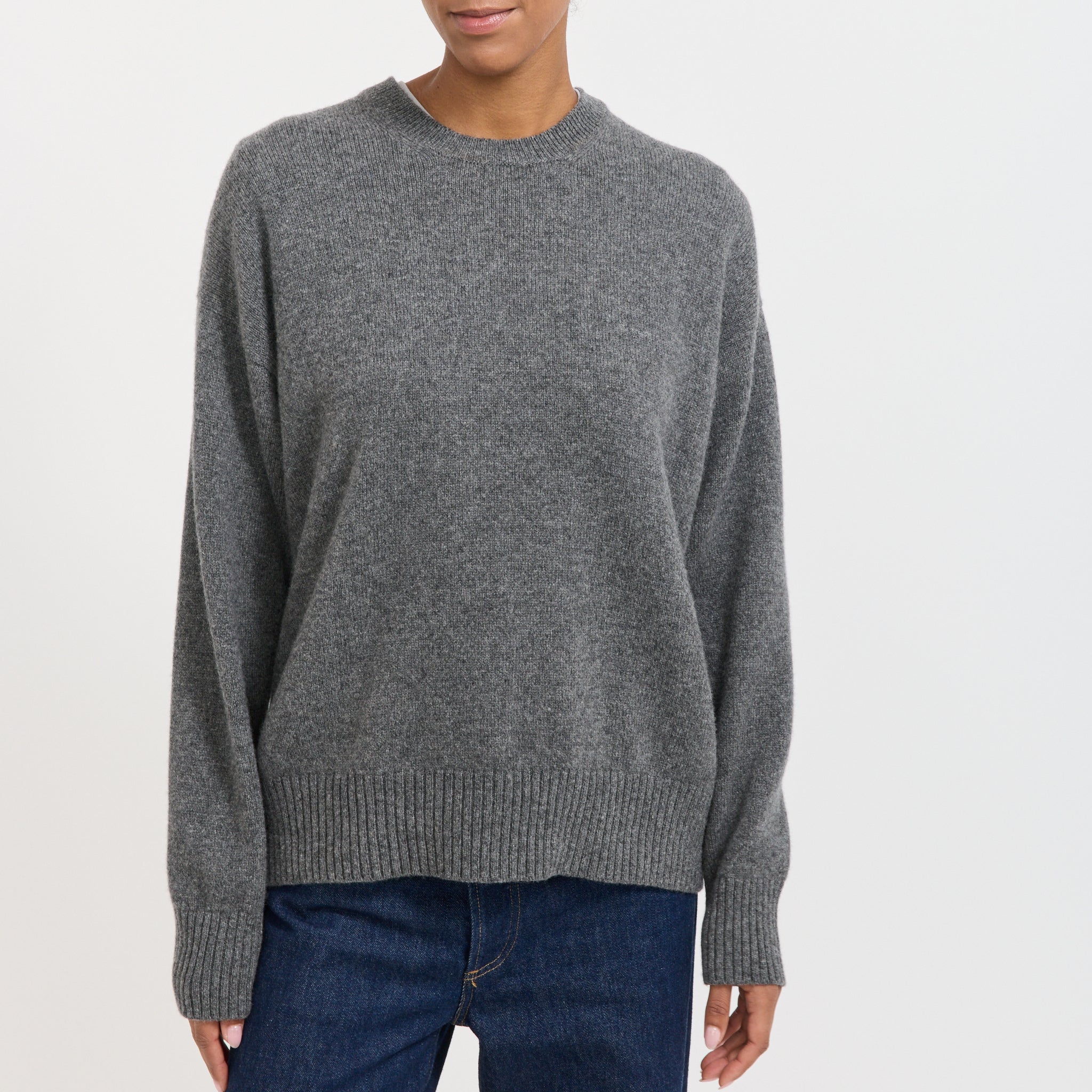 Innes Slouch Crewneck Derby Grey - Image 6