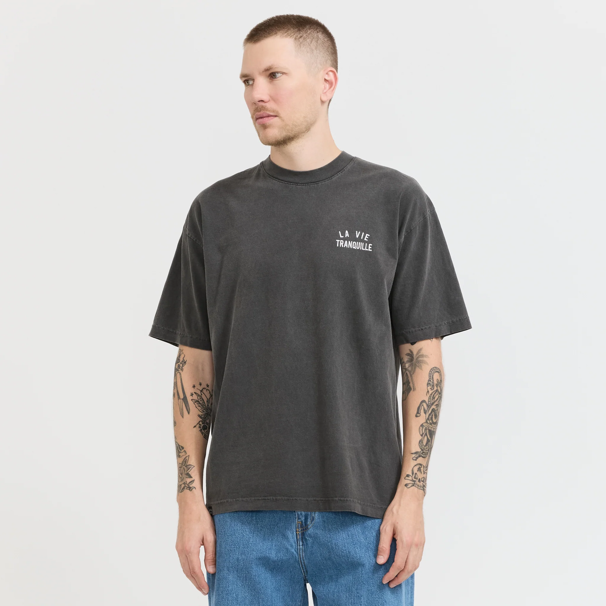 La Vie Tranquille Tee Vintage Black