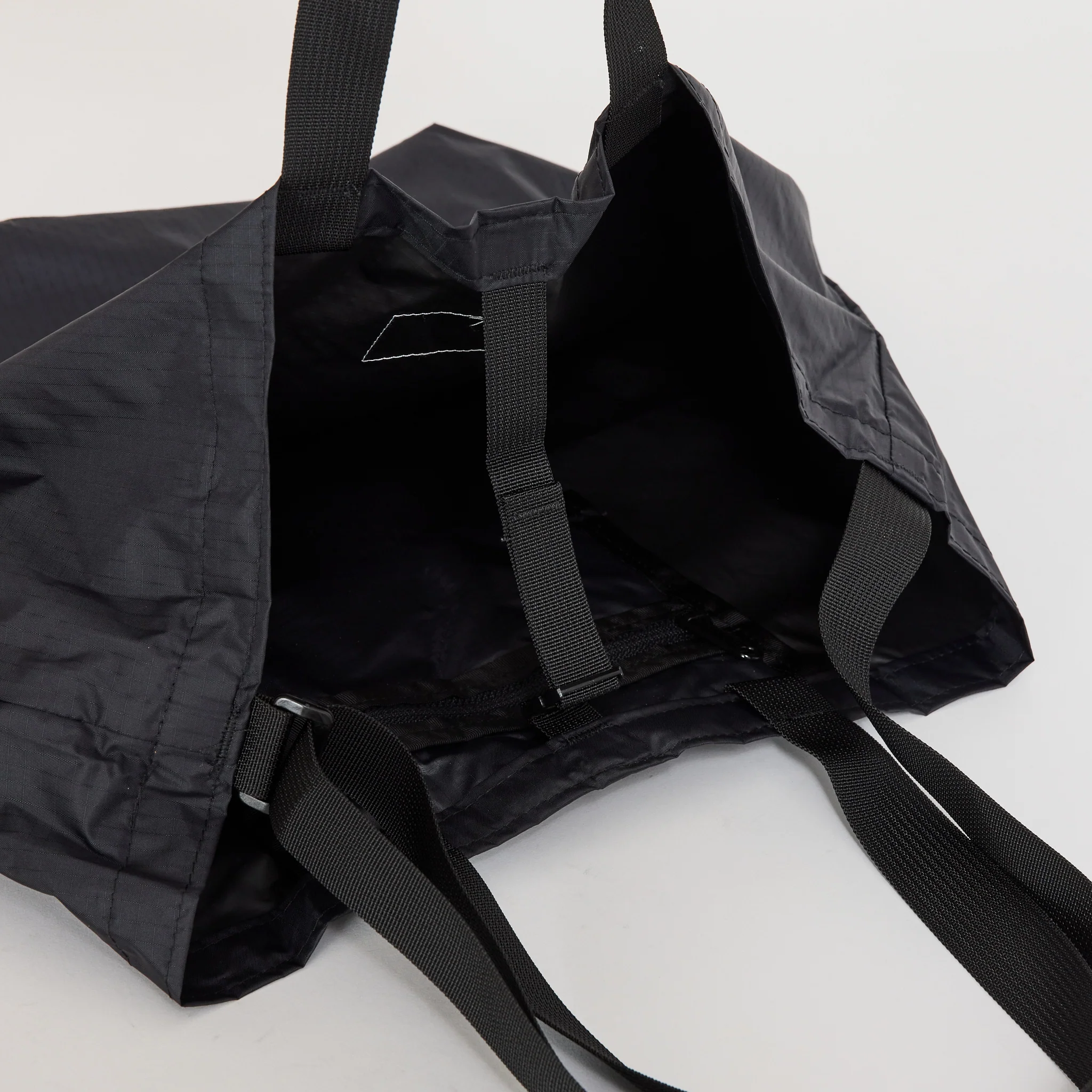 Packable Tote Black x Black - Image 3