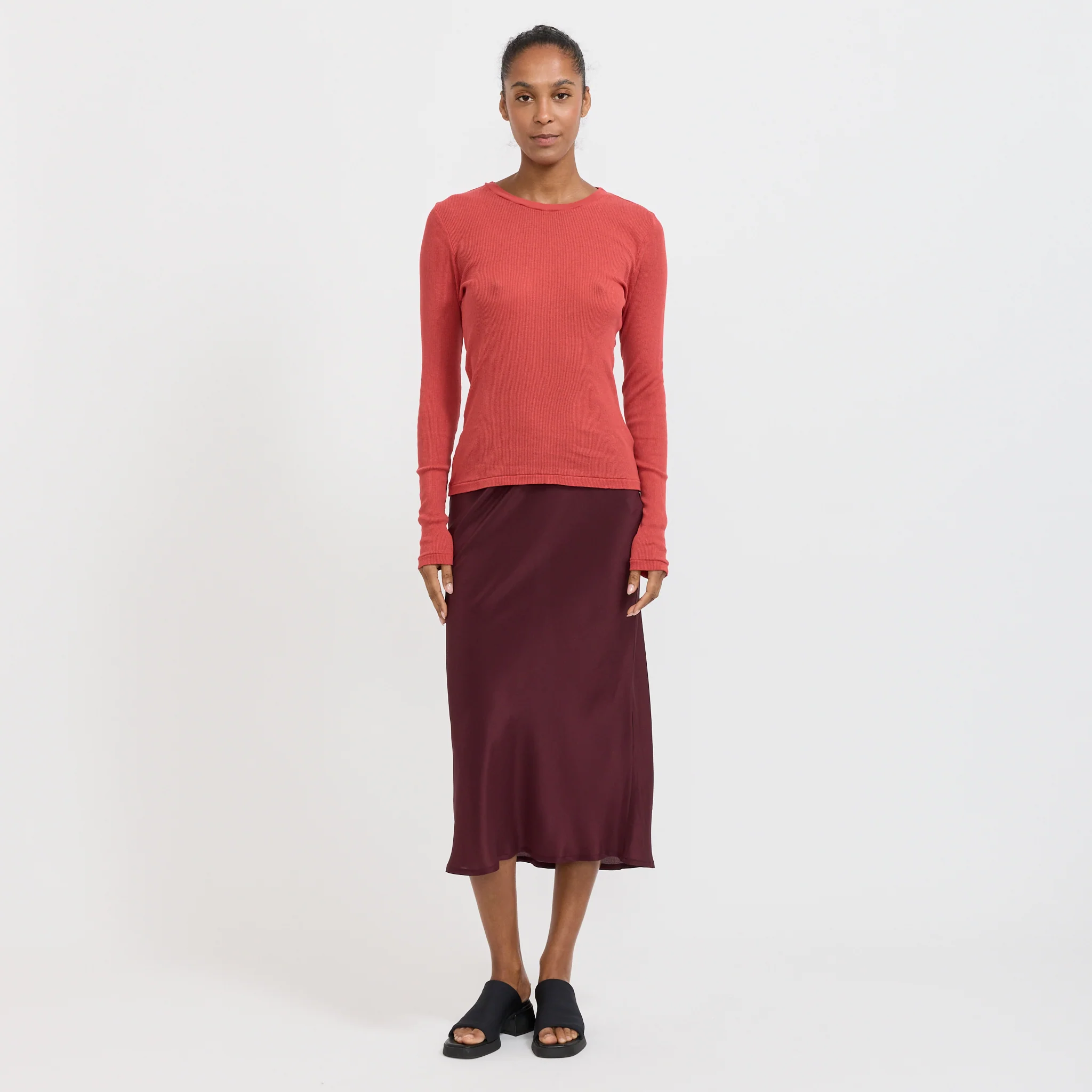 Sheer Rib L/S T-Shirt Heritage Red - Image 2
