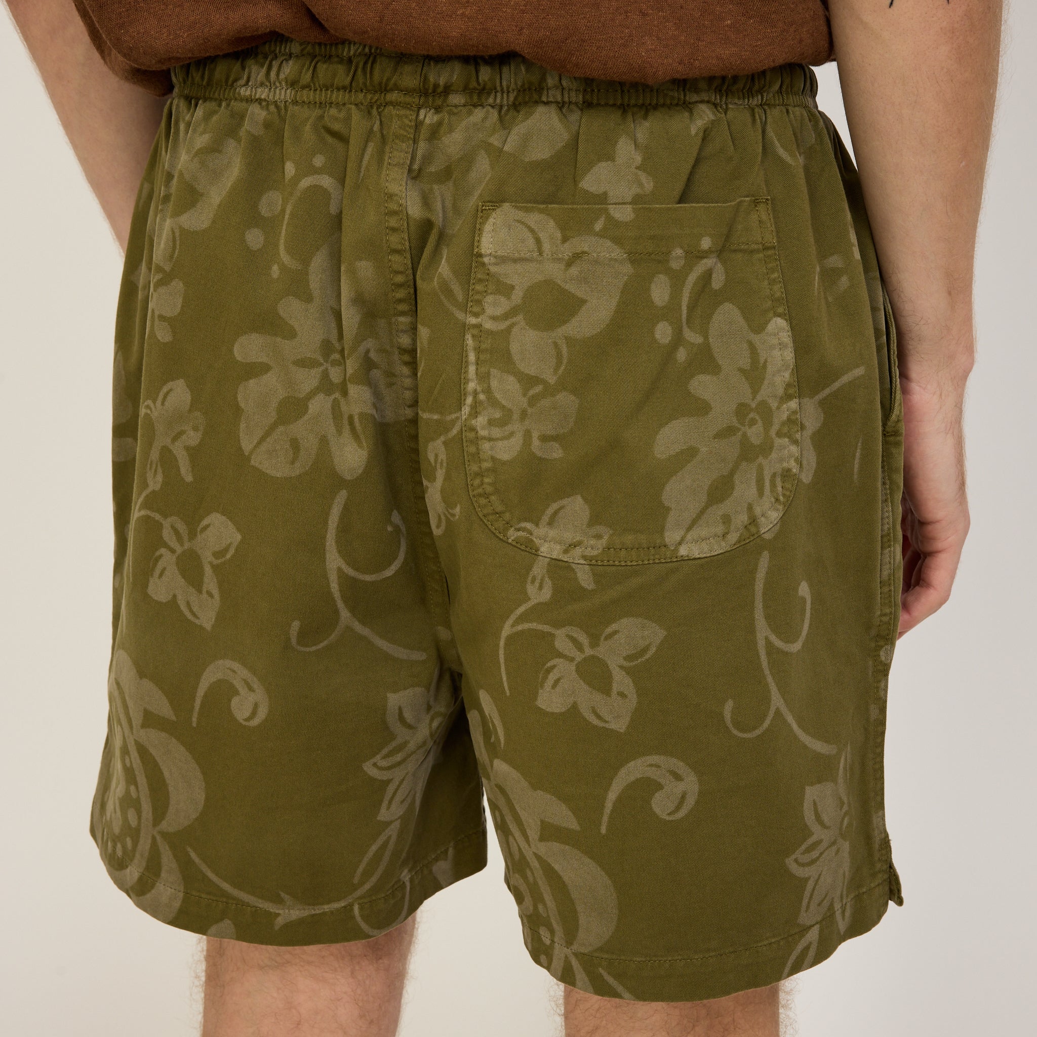 Shorty Short Olive Floral - Image 6