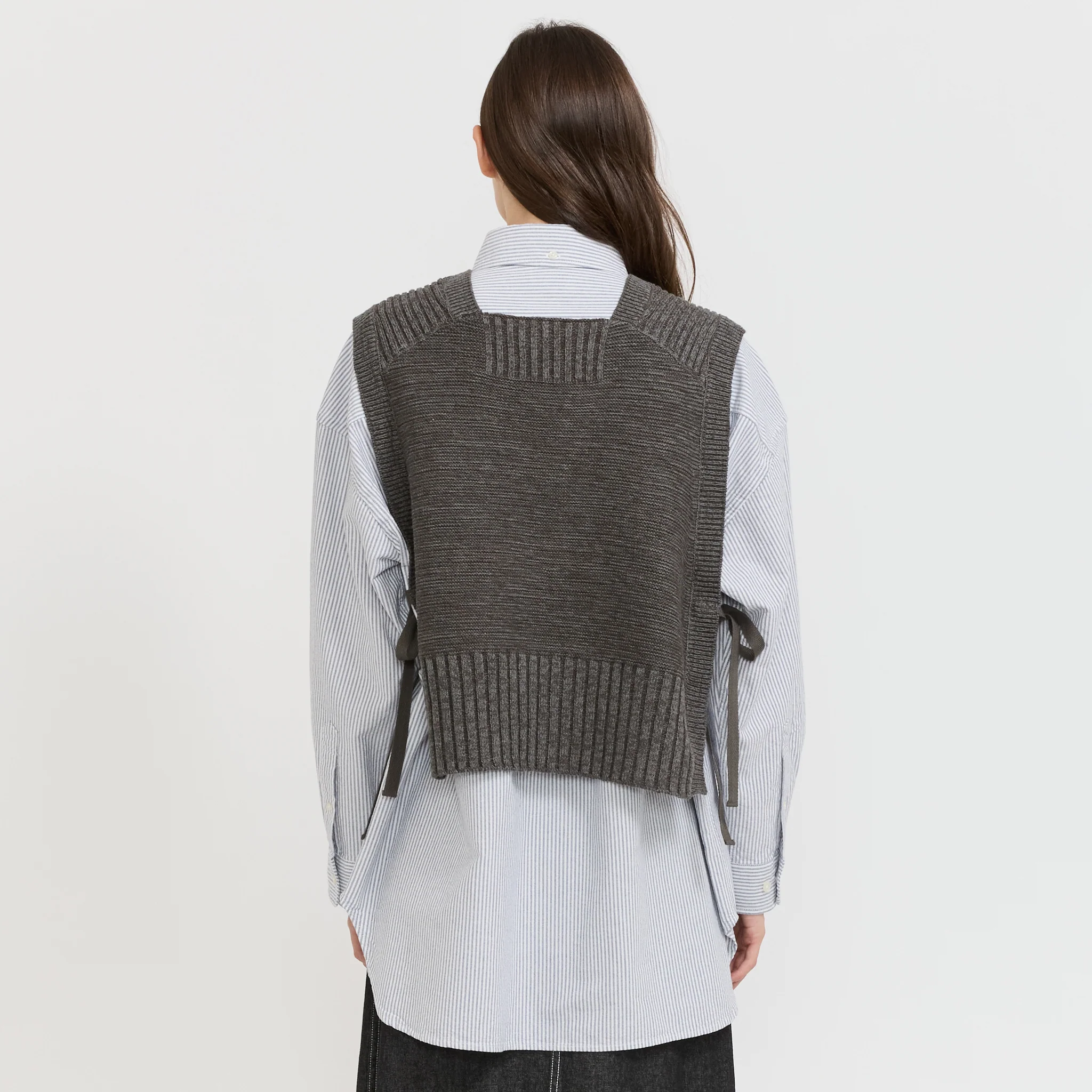 Side Ribbon Red Cross Vest Charcoal - Image 4