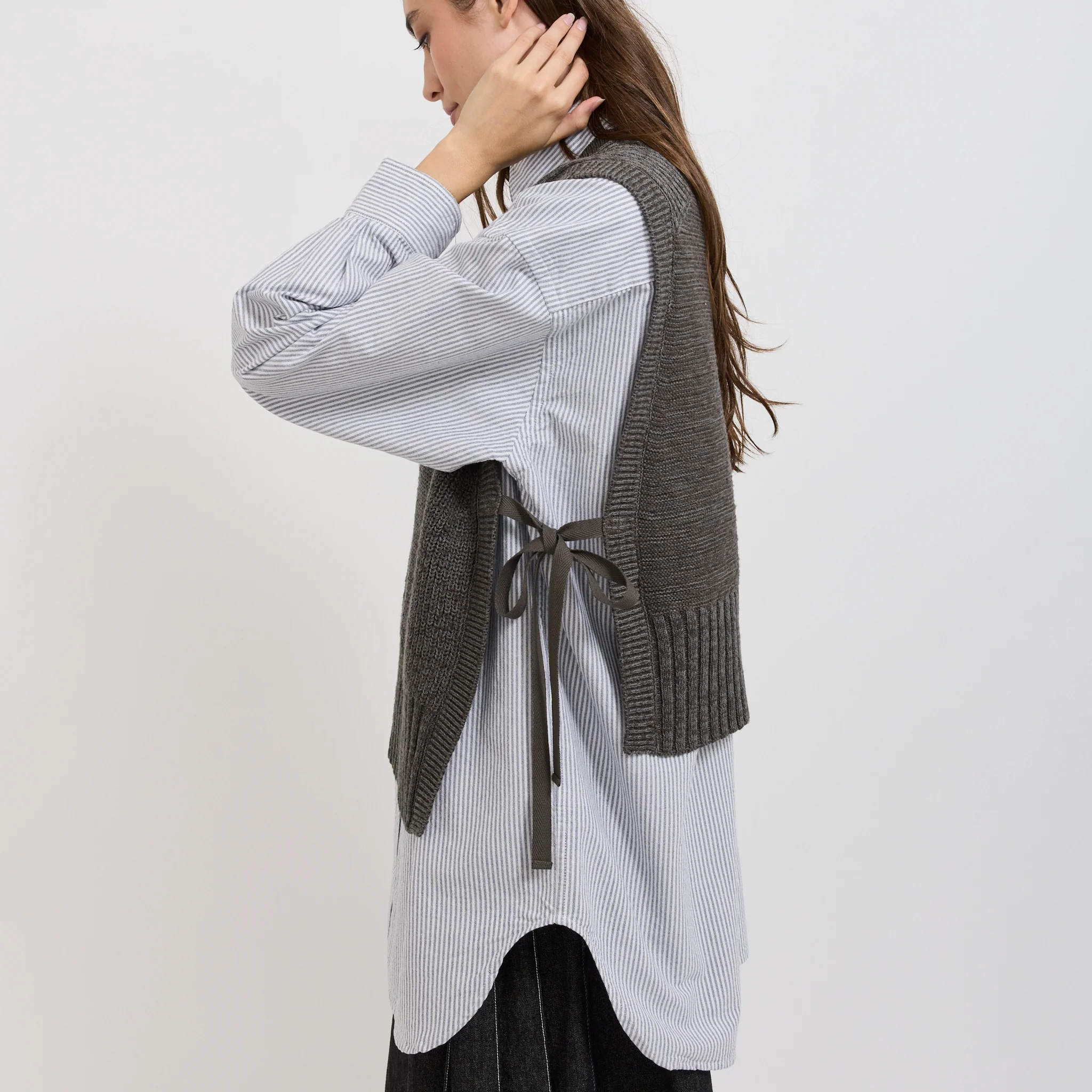 Side Ribbon Red Cross Vest Charcoal - Image 5