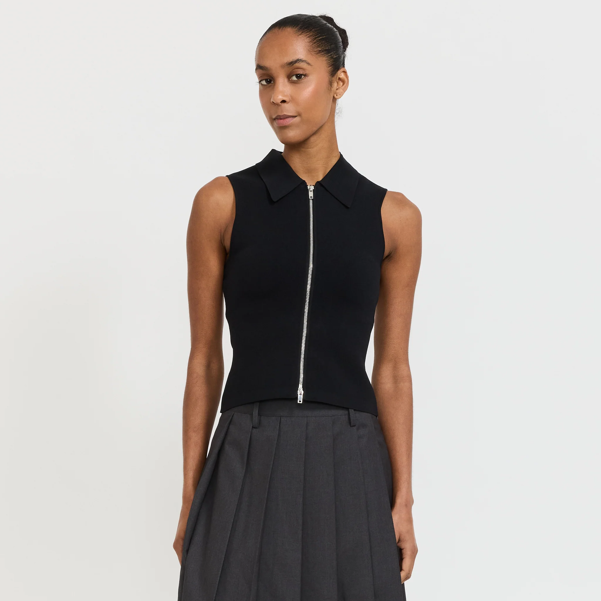 Suki Zip Top Black