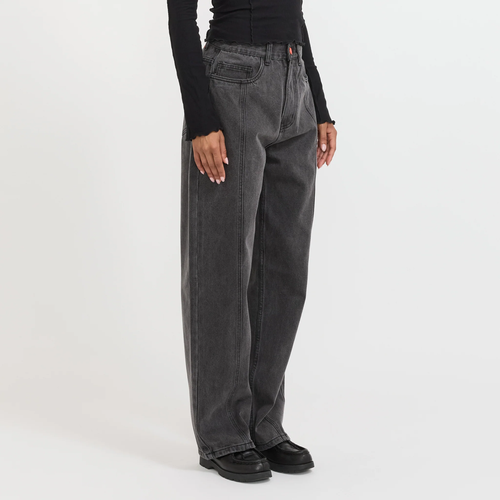 Super Loose Dark Grey with Front Cut - Image 3