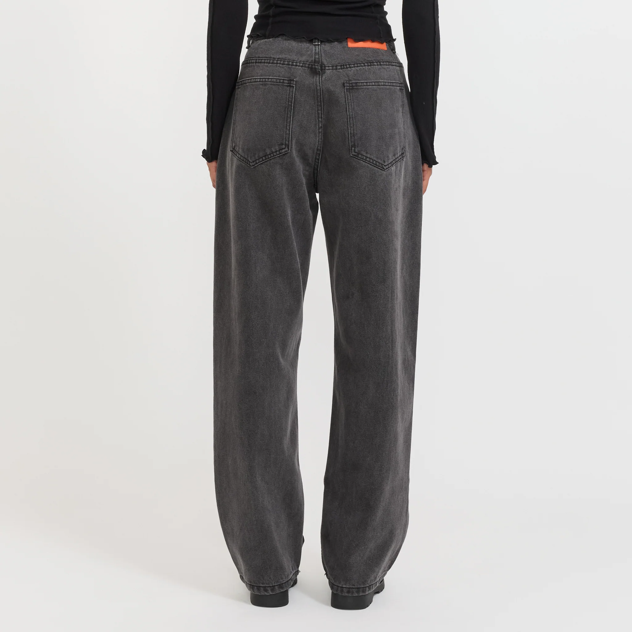 Super Loose Dark Grey with Front Cut - Image 4