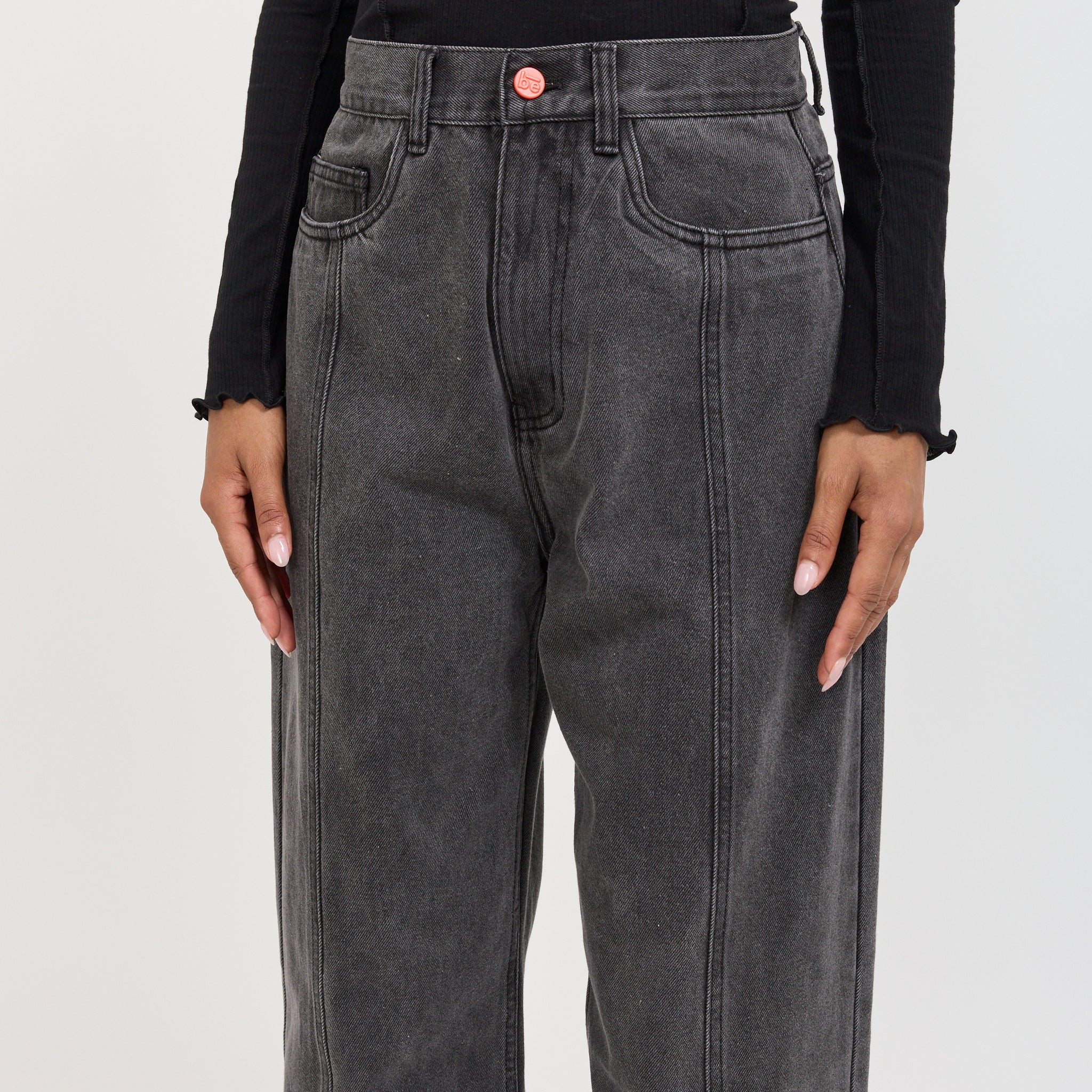 Super Loose Dark Grey with Front Cut - Image 5