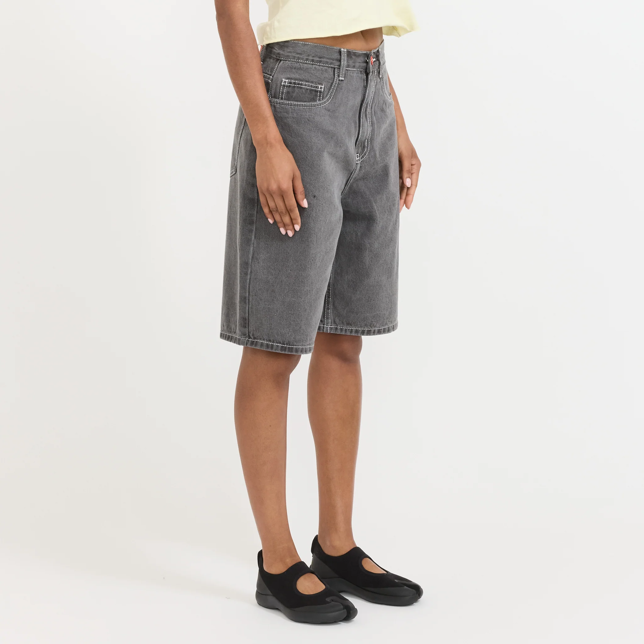 Super Loose Shorts Light Grey - Image 3
