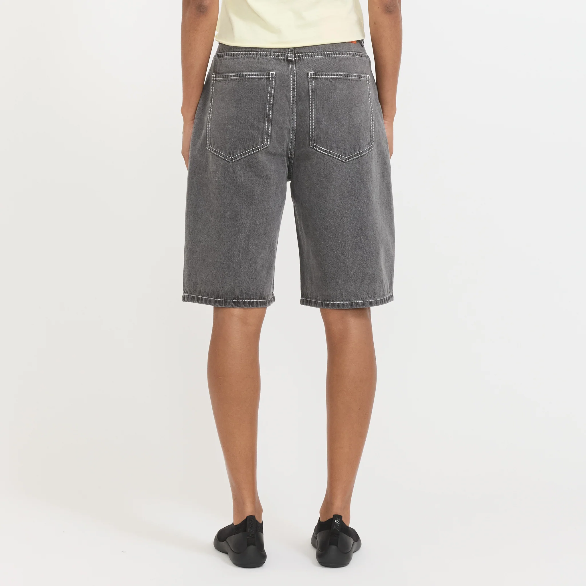 Super Loose Shorts Light Grey - Image 4
