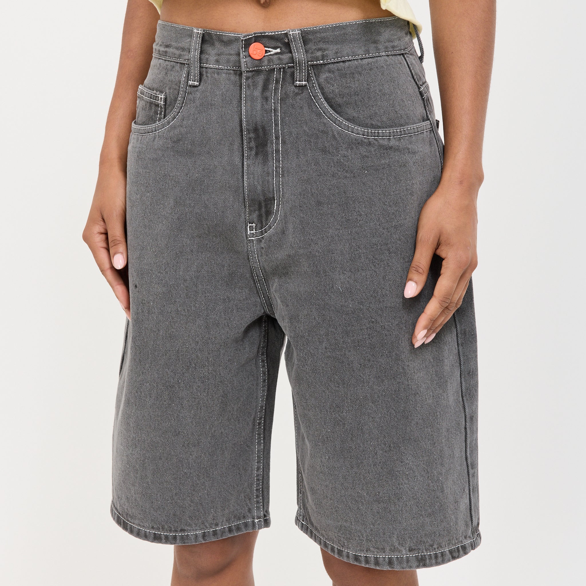 Super Loose Shorts Light Grey - Image 5