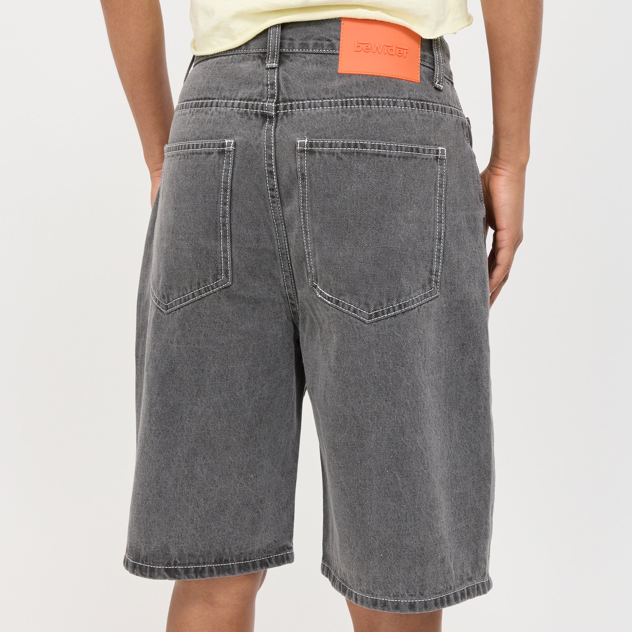 Super Loose Shorts Light Grey - Image 6