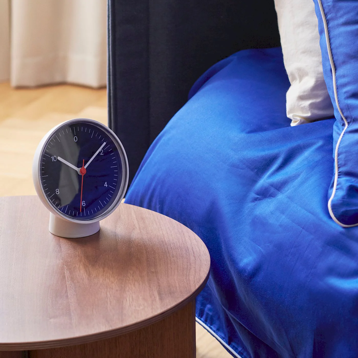 Table Clock Black - Image 3