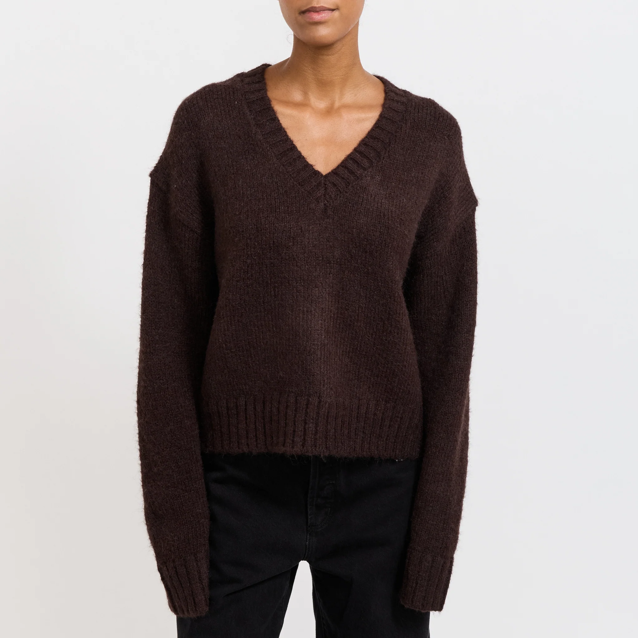 Tomboy V-Neck Knit Espresso - Image 5