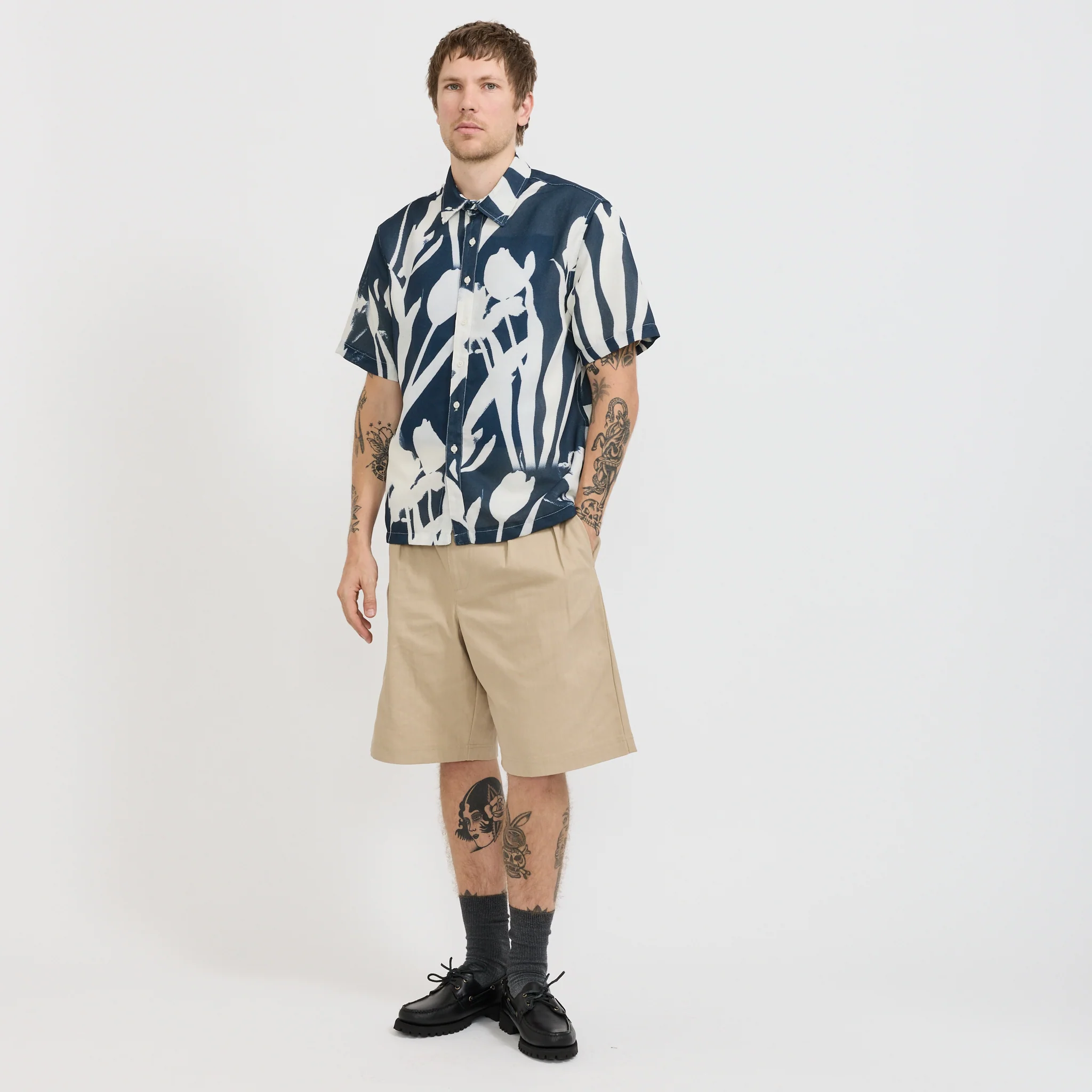 Tulip Short Sleeve Shirt Navy - Image 2