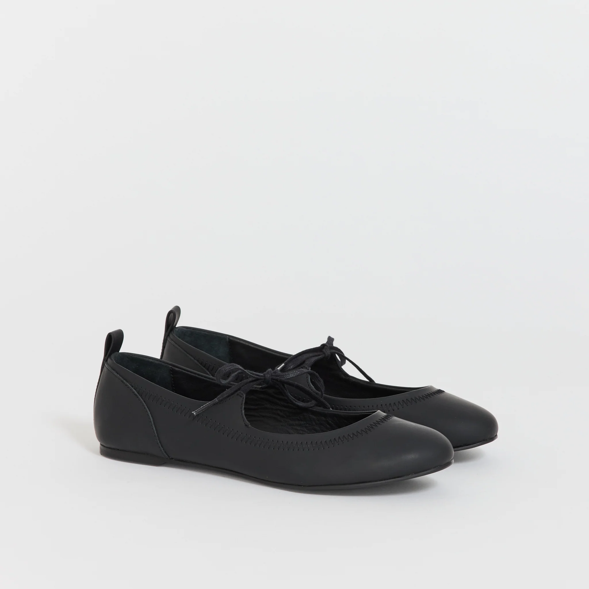 Zora Rubber Black